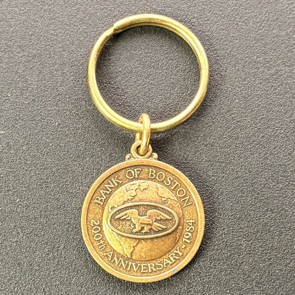 Keychain - Bank of Boston commemorating its 200th anniversary - Picture 1 of 2